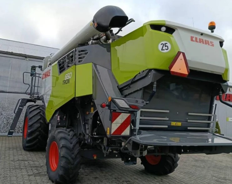 Комбайн Claas TRION 650 - изображение 6