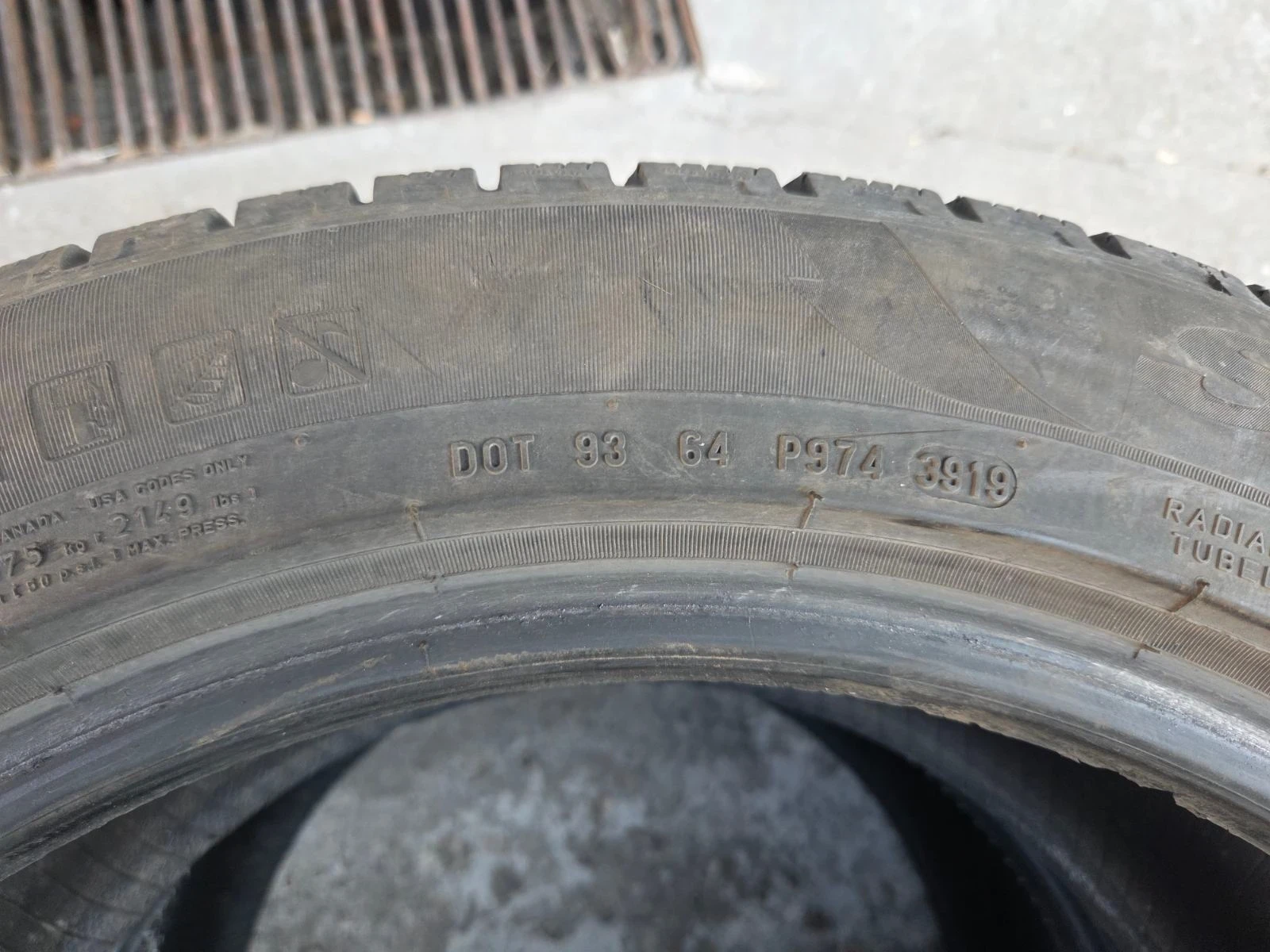 Гуми Зимни 255/50R19, снимка 9 - Гуми и джанти - 55620331