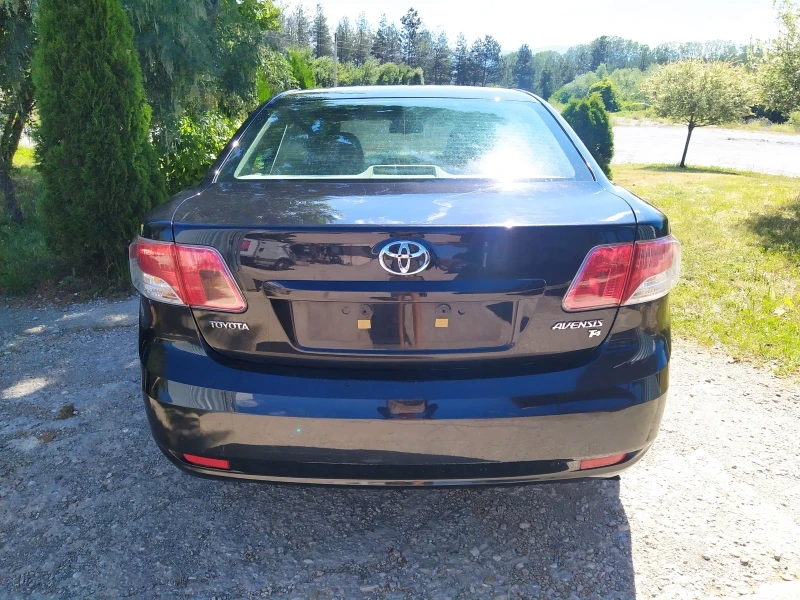 Toyota Avensis 2.2 D-CAT, снимка 8 - Автомобили и джипове - 37353525