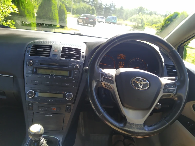 Toyota Avensis 2.2 D-CAT, снимка 12 - Автомобили и джипове - 37353525