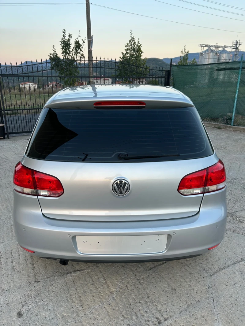 VW Golf 1.6 TDI, снимка 4 - Автомобили и джипове - 47251325