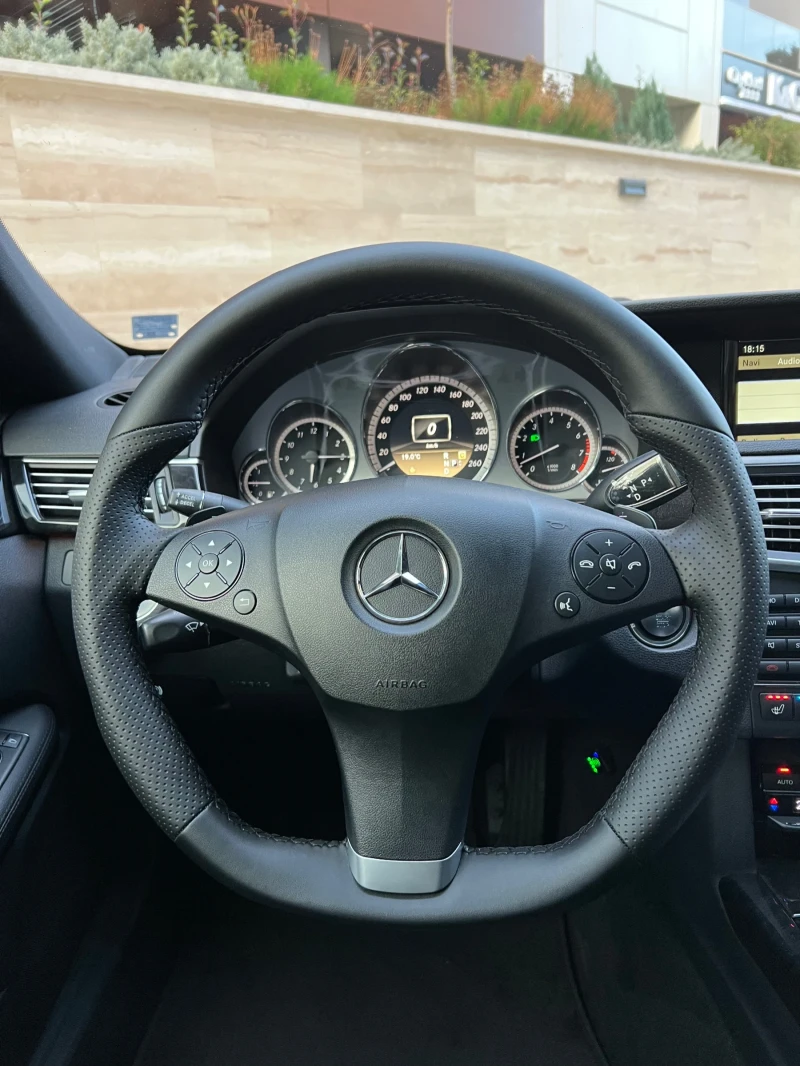 Mercedes-Benz E 500 5.5* 388* LPG* FACE* TOP, снимка 14 - Автомобили и джипове - 47569235