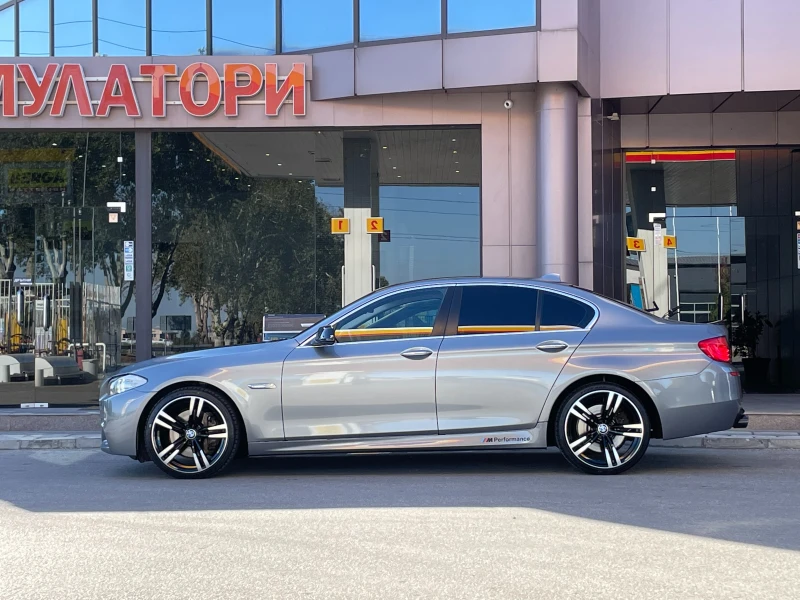 BMW 530 D-M PERFORMANCE-SPORT-Keyless Go-, снимка 3 - Автомобили и джипове - 48821785