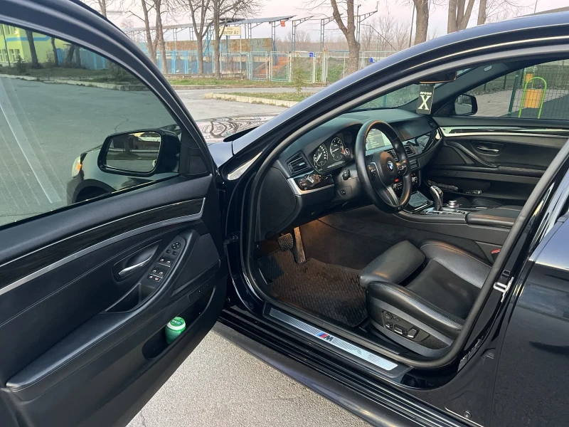 BMW 530 xDrive M-pack, снимка 13 - Автомобили и джипове - 49033512