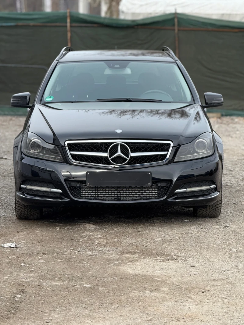 Mercedes-Benz C 220, снимка 1 - Автомобили и джипове - 49592969