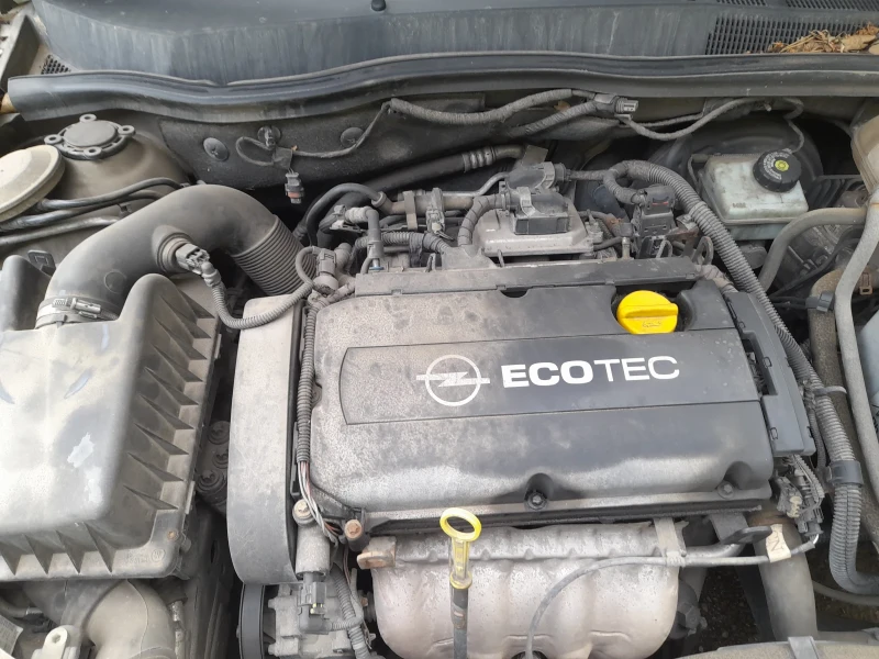 Opel Astra 1.6-116кс СЕДАН, снимка 8 - Автомобили и джипове - 49823904