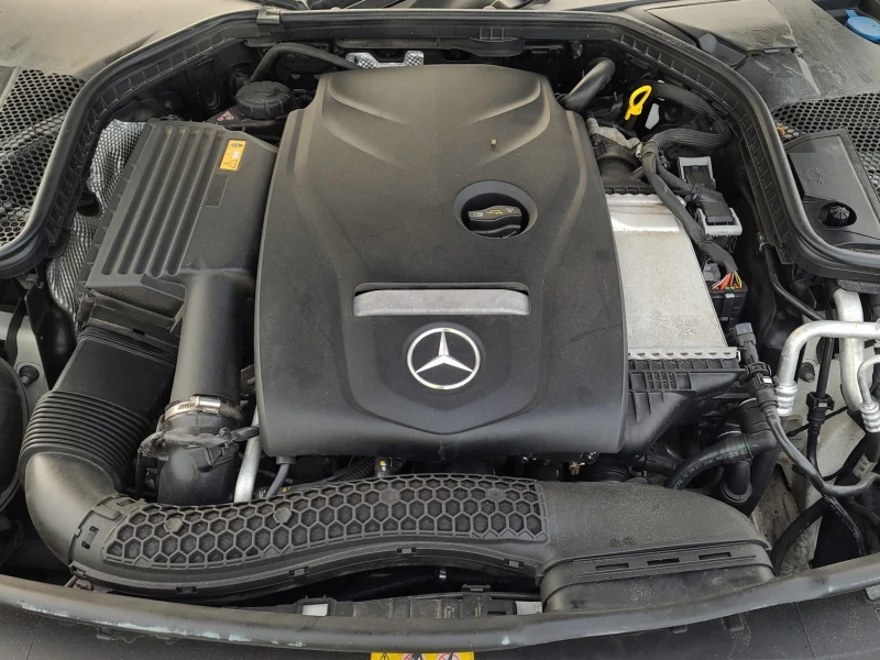 Mercedes-Benz C 300 * * CARFAX * * АВТО КРЕДИТ * * , снимка 8 - Автомобили и джипове - 52937342