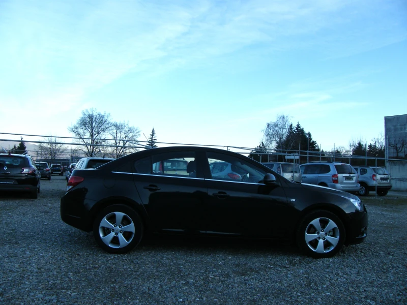 Chevrolet Cruze 2.0TDI 129000km. 163k.s. 6 sk., снимка 3 - Автомобили и джипове - 52938309
