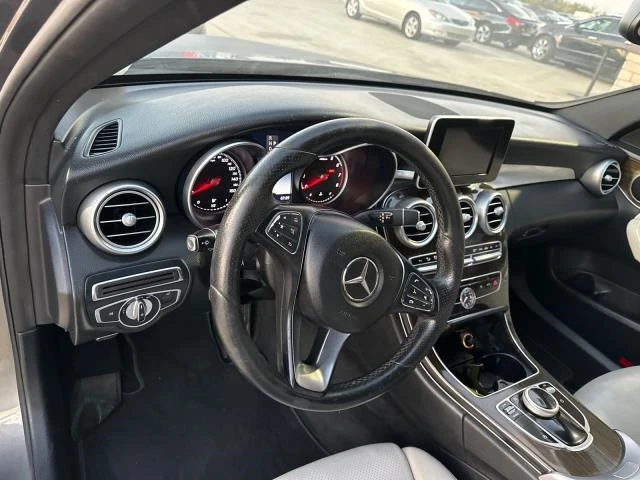 Mercedes-Benz C 300 AMG* KEYGO* ПОДГРЕВИ* М.ТОЧКА - изображение 6