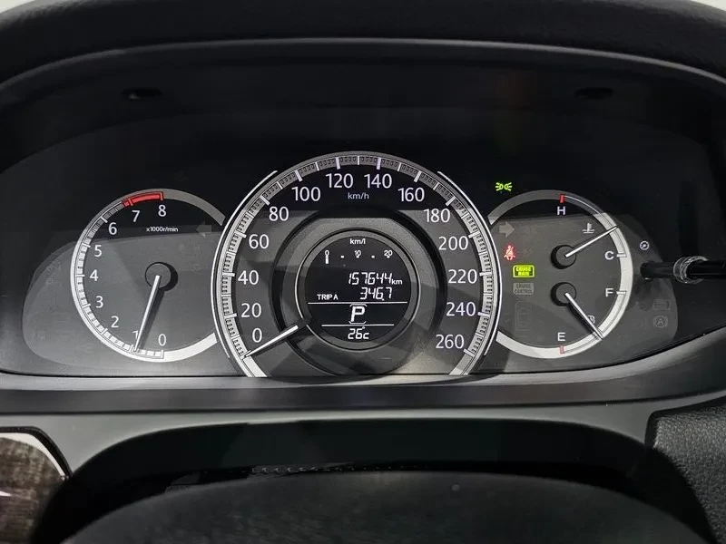 Honda Accord 2.4 9Th Generation, снимка 15 - Автомобили и джипове - 56020422