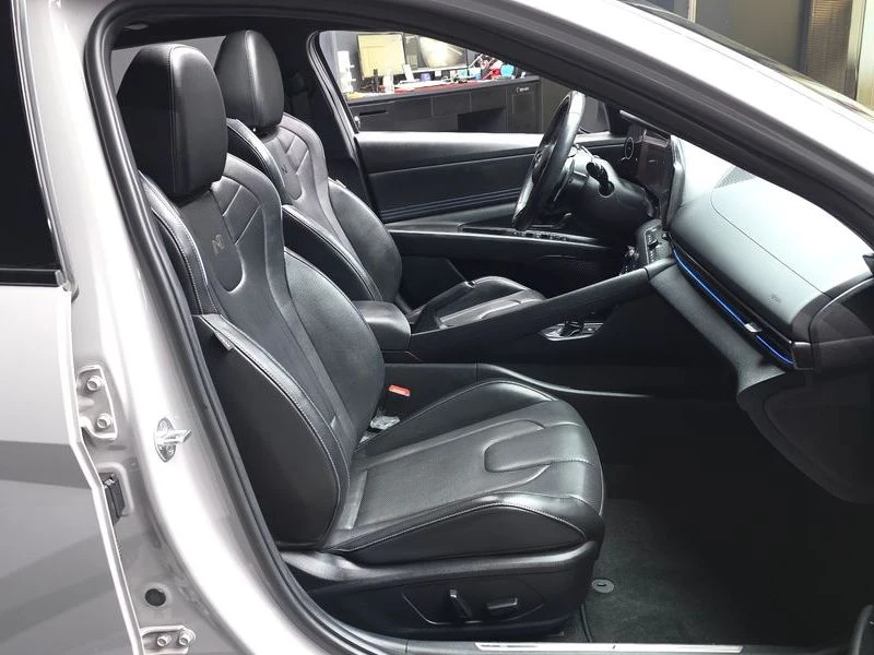 Hyundai Elantra 2.0 N| 150�.�. | Mobile.bg � ����������� 11