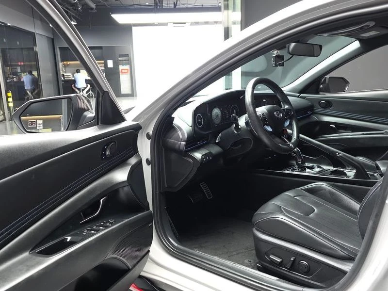 Hyundai Elantra 2.0 N| 150�.�. | Mobile.bg � ����������� 10