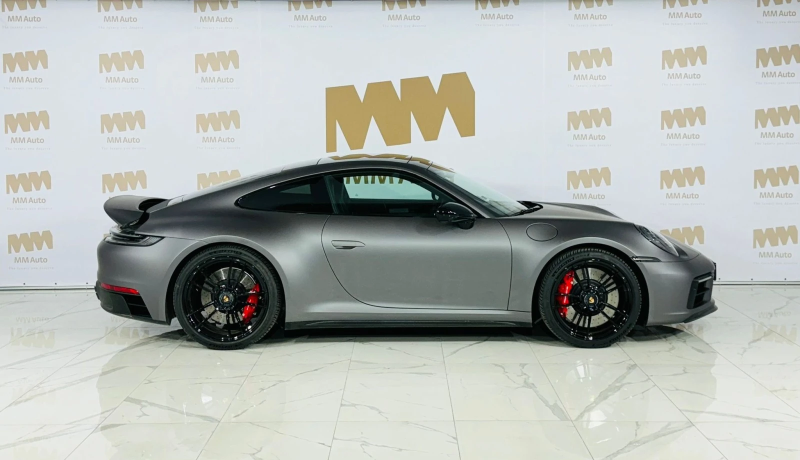 Porsche 911 Carrera 4 GTS 992-1 / сив мат фолио - изображение 3