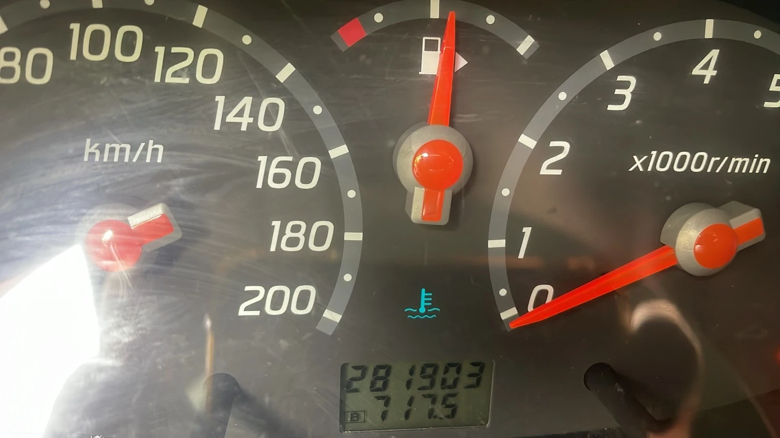 Nissan Micra  - изображение 4