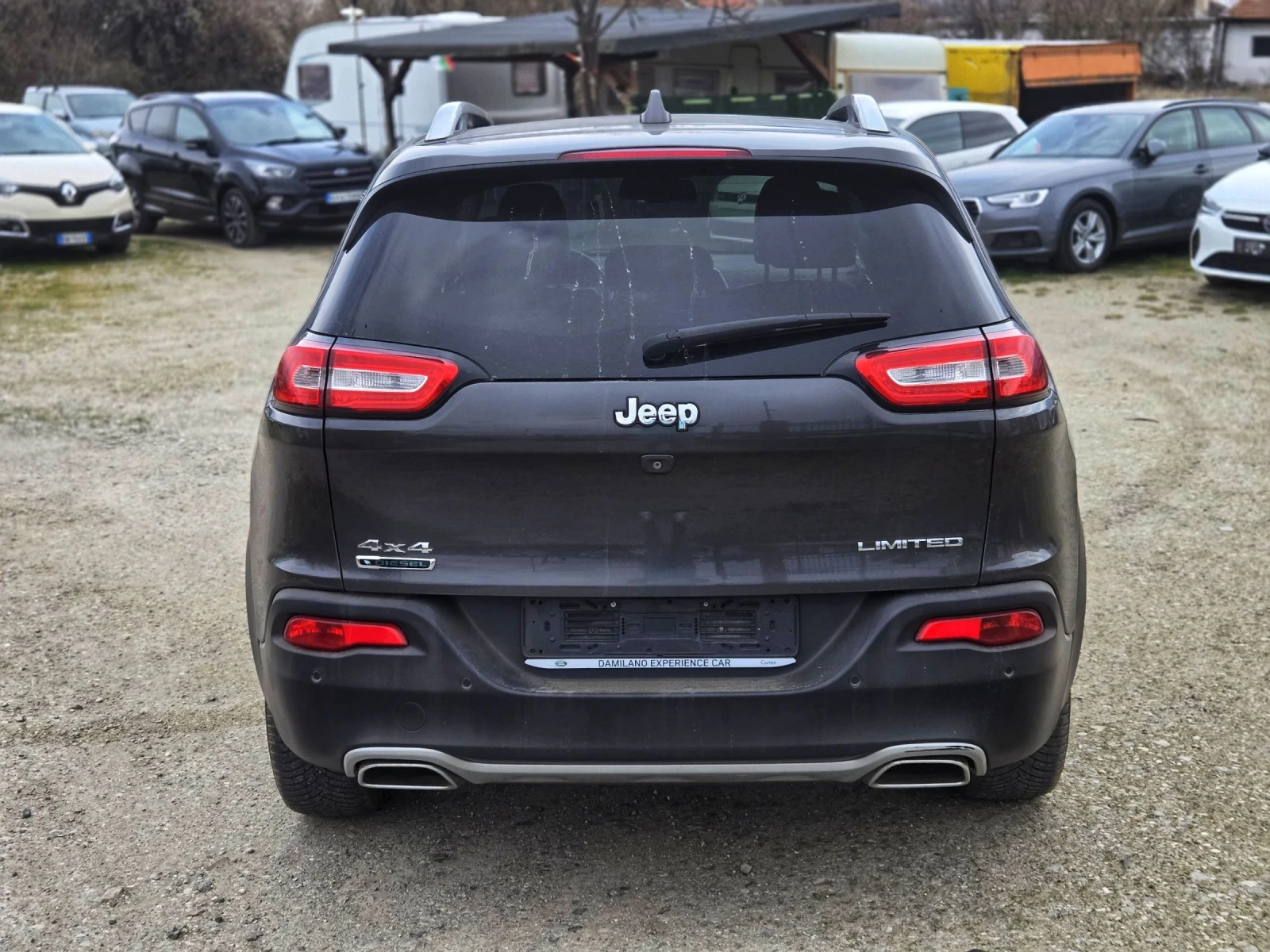 Jeep Cherokee 2.0 Multi-Jet 4x4 LIMITED FULL, снимка 6 - Автомобили и джипове - 53803342