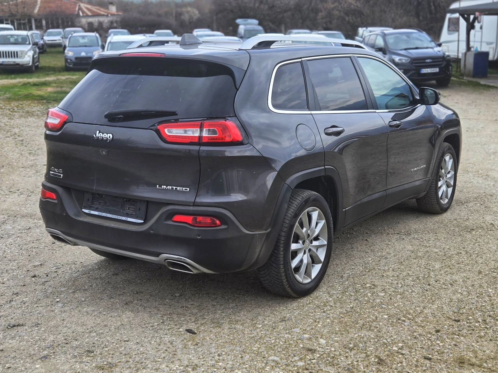 Jeep Cherokee 2.0 Multi-Jet 4x4 LIMITED FULL, снимка 7 - Автомобили и джипове - 53803342