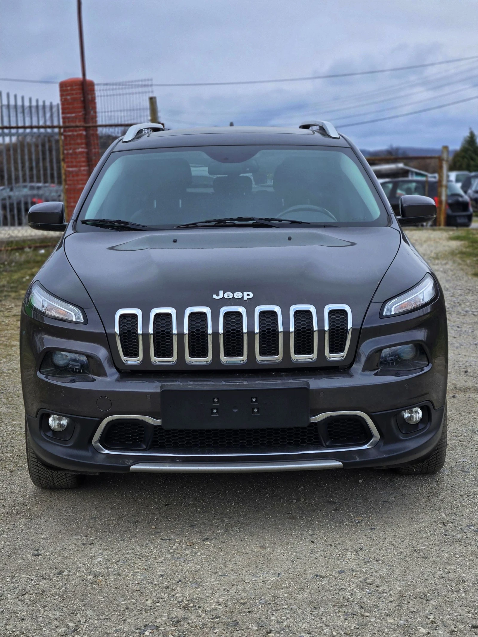 Jeep Cherokee 2.0 Multi-Jet 4x4 LIMITED FULL, снимка 3 - Автомобили и джипове - 53803342