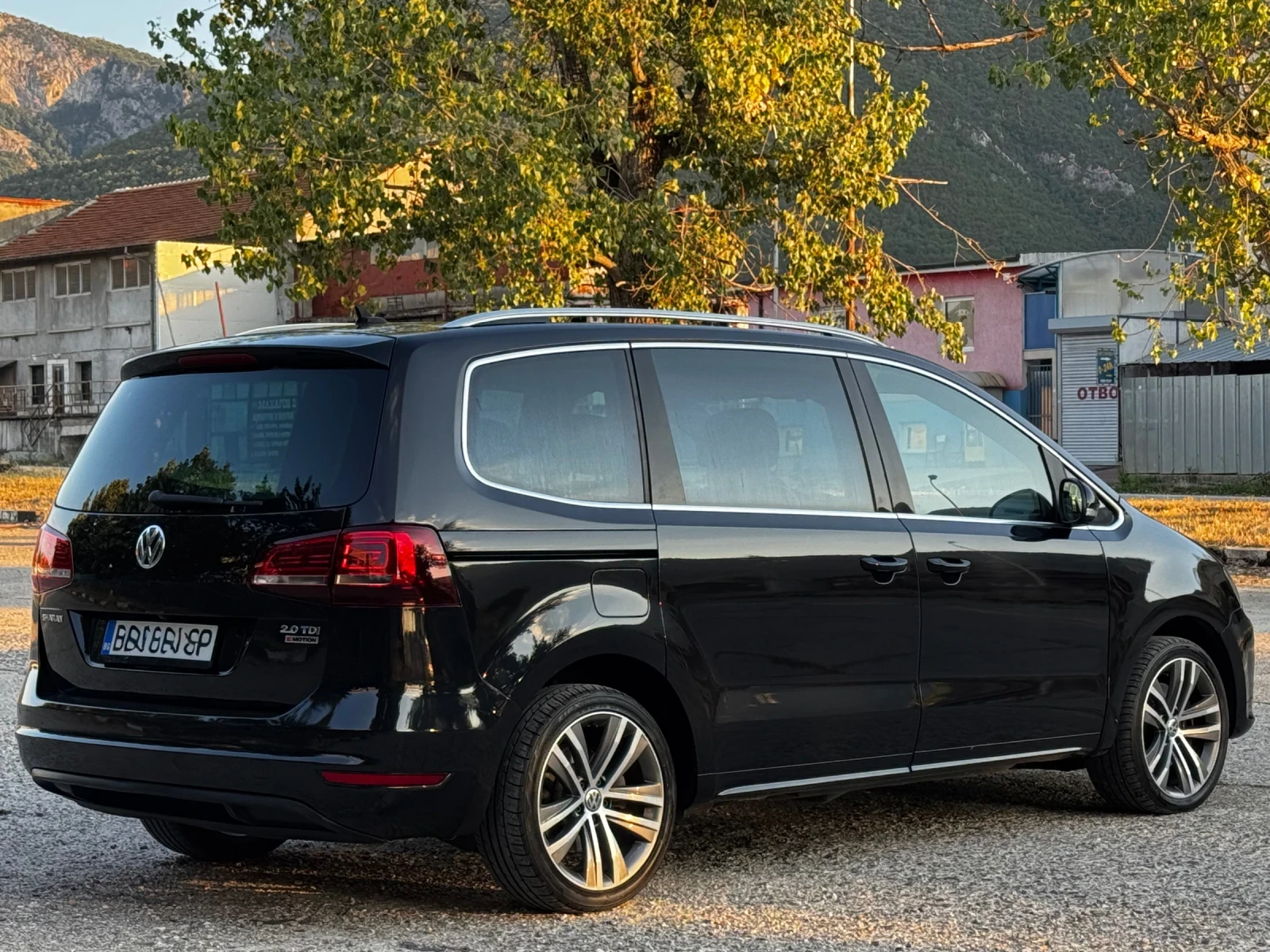 VW Sharan 2.0TDI/FULL ЕКСТРИ - изображение 5