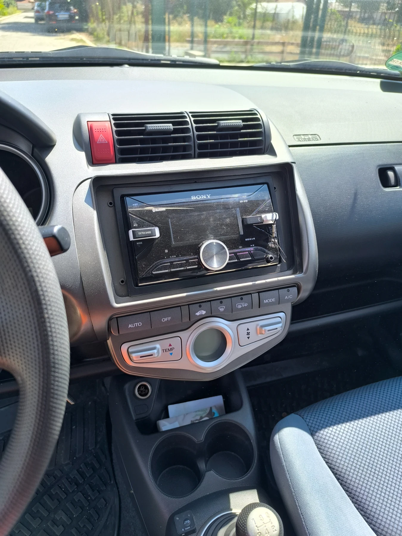 Honda Jazz 1.4 - изображение 9