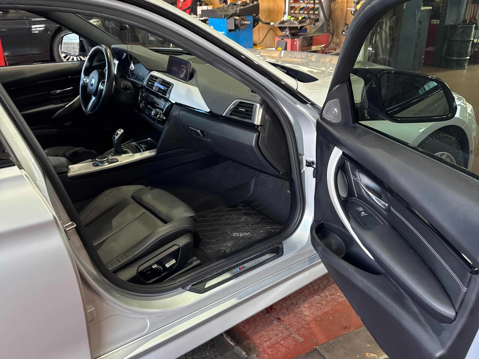 BMW 340 * * CARFAX * * ���� ������ * *  | Mobile.bg � ����������� 12