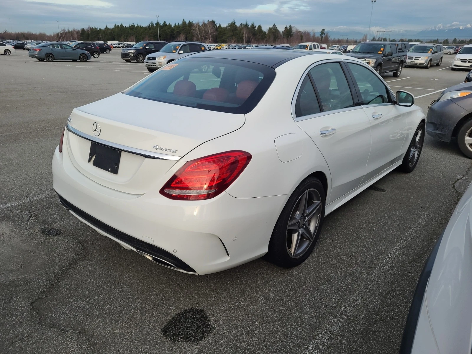 Mercedes-Benz C 300 * * CARFAX * * АВТО КРЕДИТ * *  - изображение 4