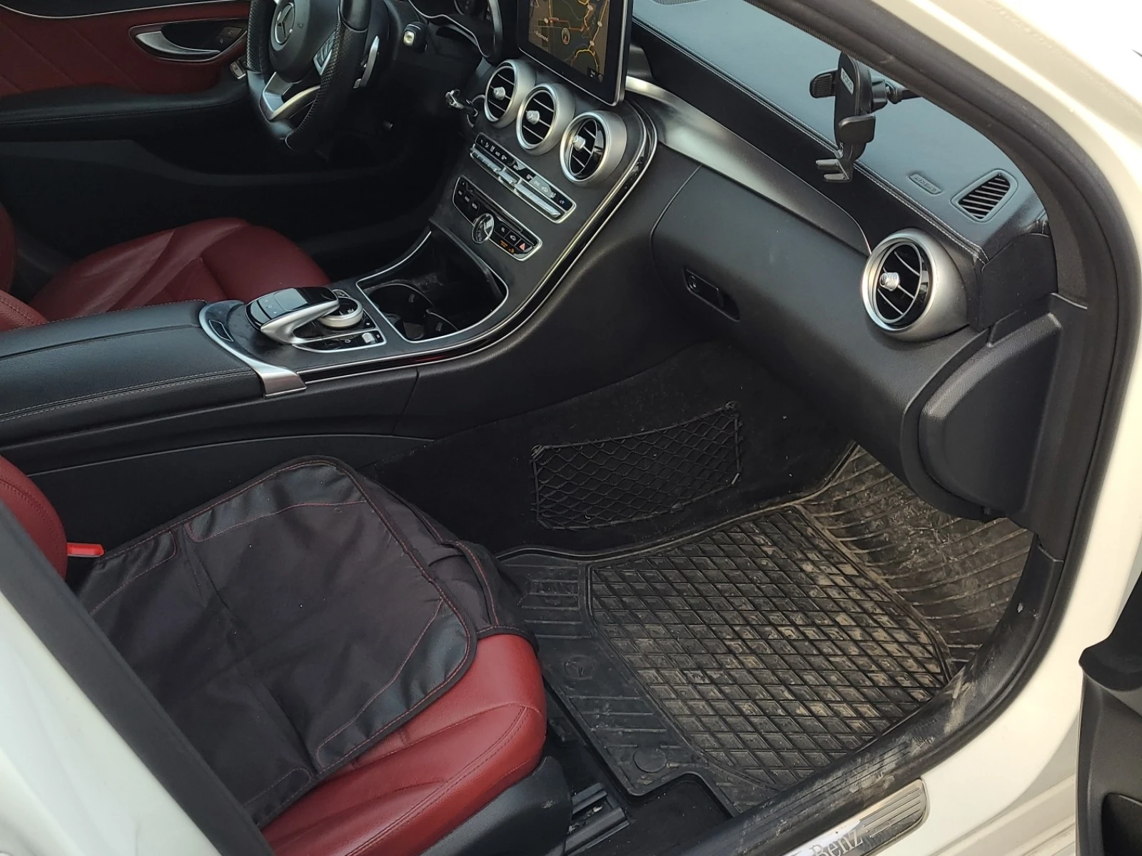 Mercedes-Benz C 300 * * CARFAX * * ���� ������ * *  | Mobile.bg � ����������� 13