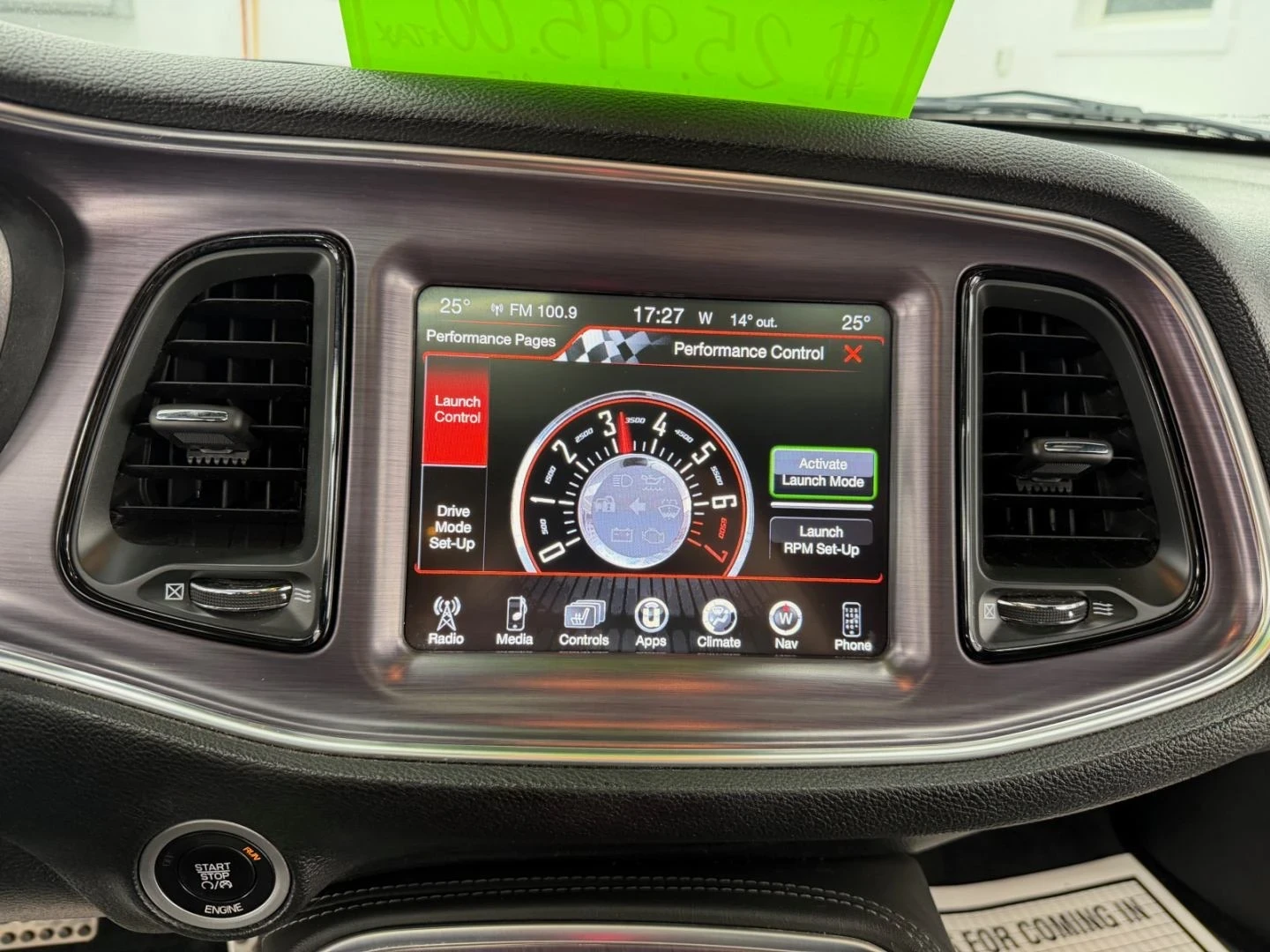 Dodge Challenger R/T* Back cam* Keyless Enter* Performance Brake Pa - изображение 9