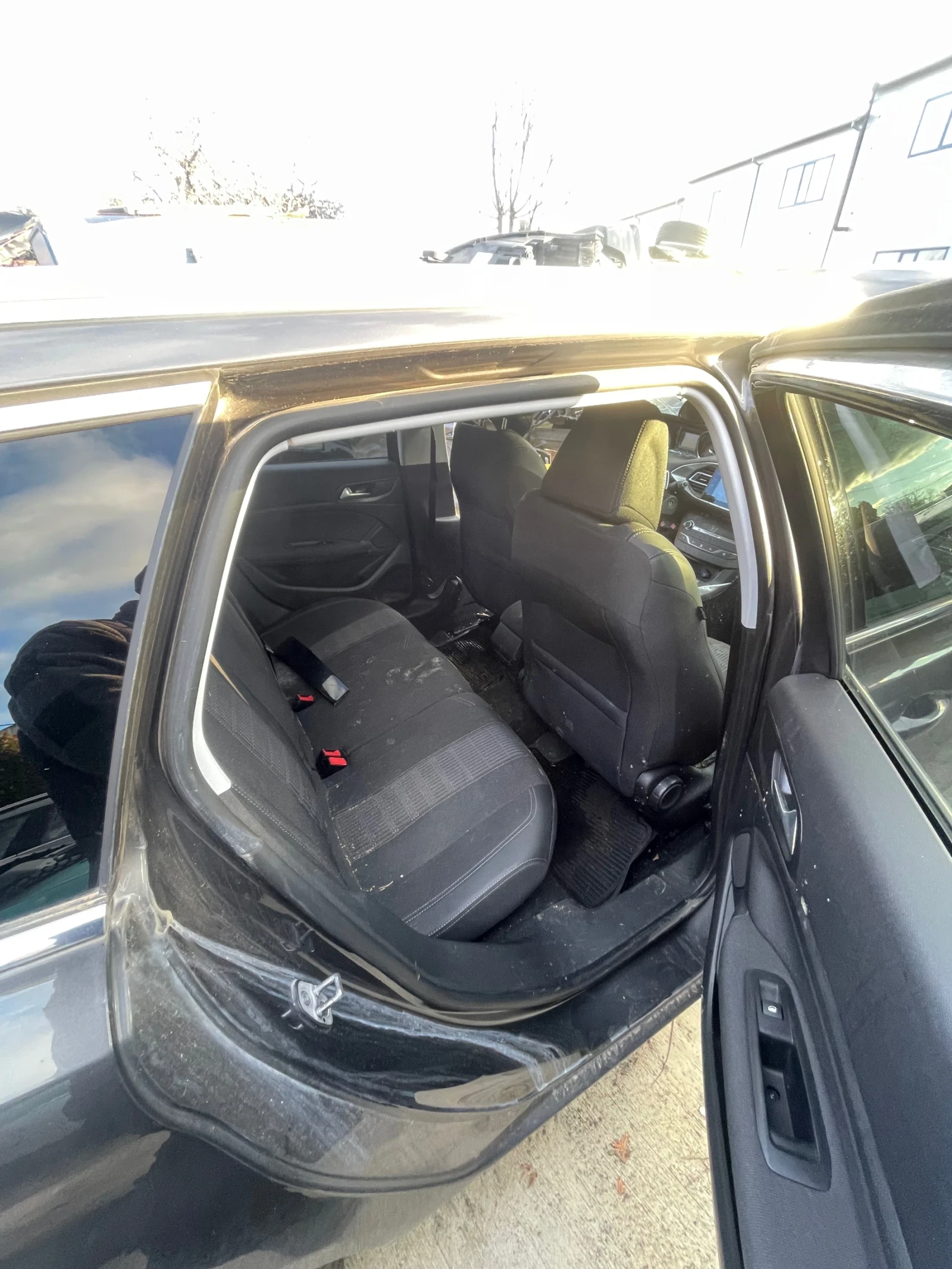 Peugeot 308 1.5 HDi - изображение 2