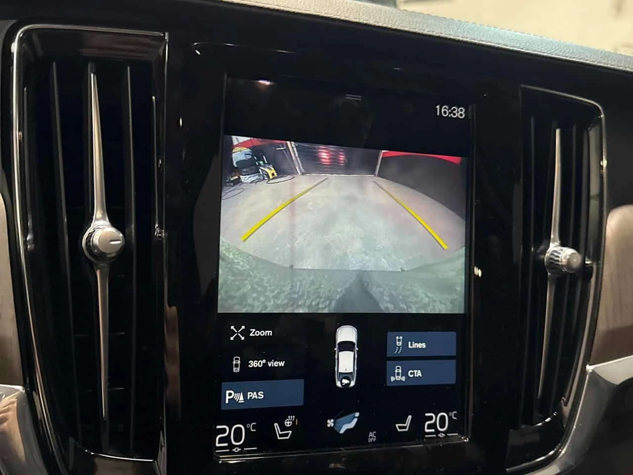 Volvo S90 * Inscription * CARFAX * BOWERS&WILKINS * �������� | Mobile.bg � ����������� 12