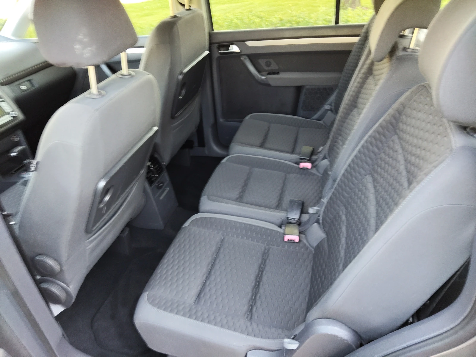 VW Touran 1, 9TDI 105ps DSG, снимка 8 - Автомобили и джипове - 54686176