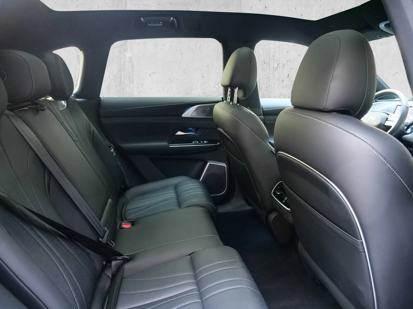 Xpeng G9 Performance AWD, снимка 14 - Автомобили и джипове - 55087969