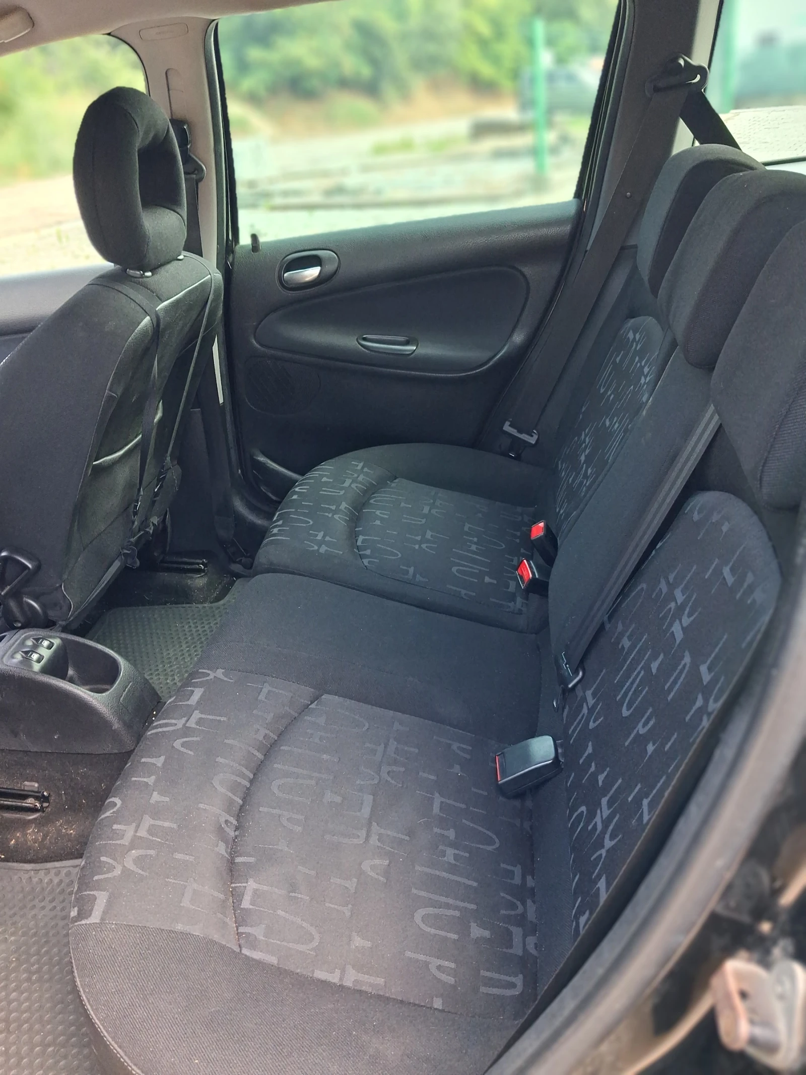 Peugeot 206 SW, снимка 6 - Автомобили и джипове - 55224291