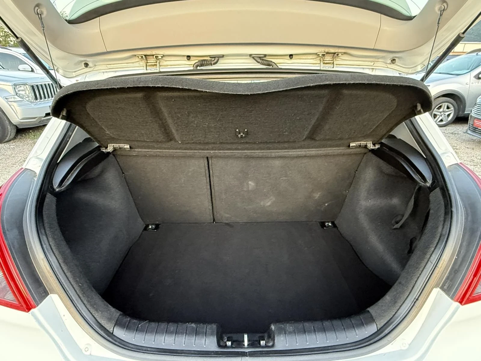 Kia Ceed 1.4 I ����� ��� | Mobile.bg � ����������� 16