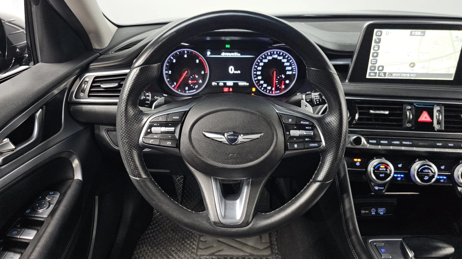Genesis G70 2.2D* BLIND SPOT* ПОДГРЕВ ВОЛАН* КРАЙНА ЦЕНА, снимка 13 - Автомобили и джипове - 55594183