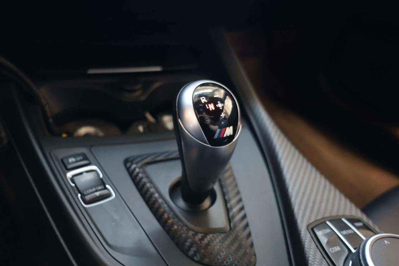 BMW M2 * DCT MPERFEXHAUST| HARMAN&KARDON| CARPLAY| 2XRIMS, снимка 17 - Автомобили и джипове - 55800672