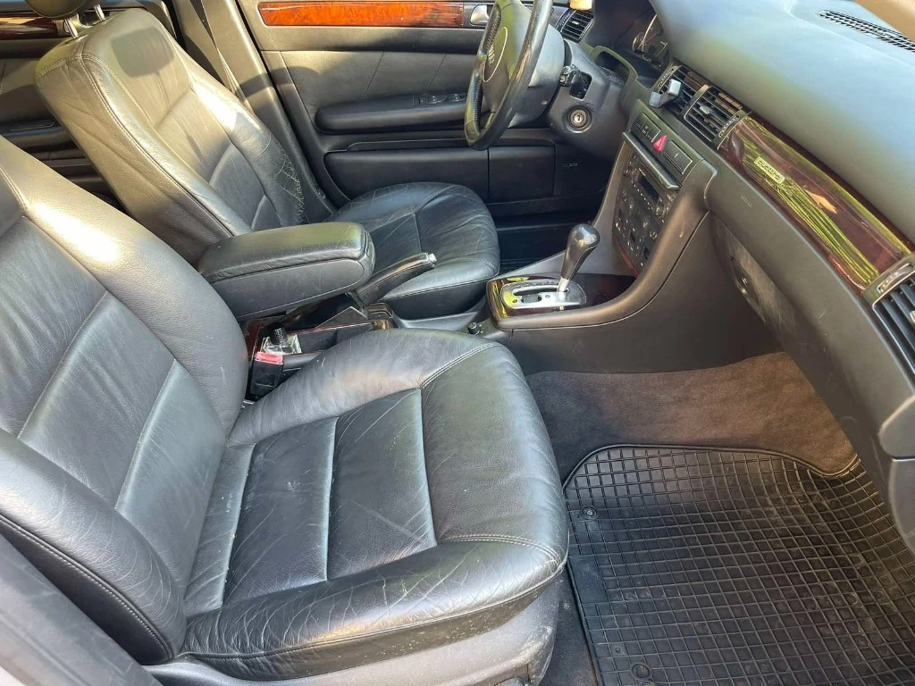 Audi A6 2.5 tdi Quatro, снимка 12 - Автомобили и джипове - 55810644