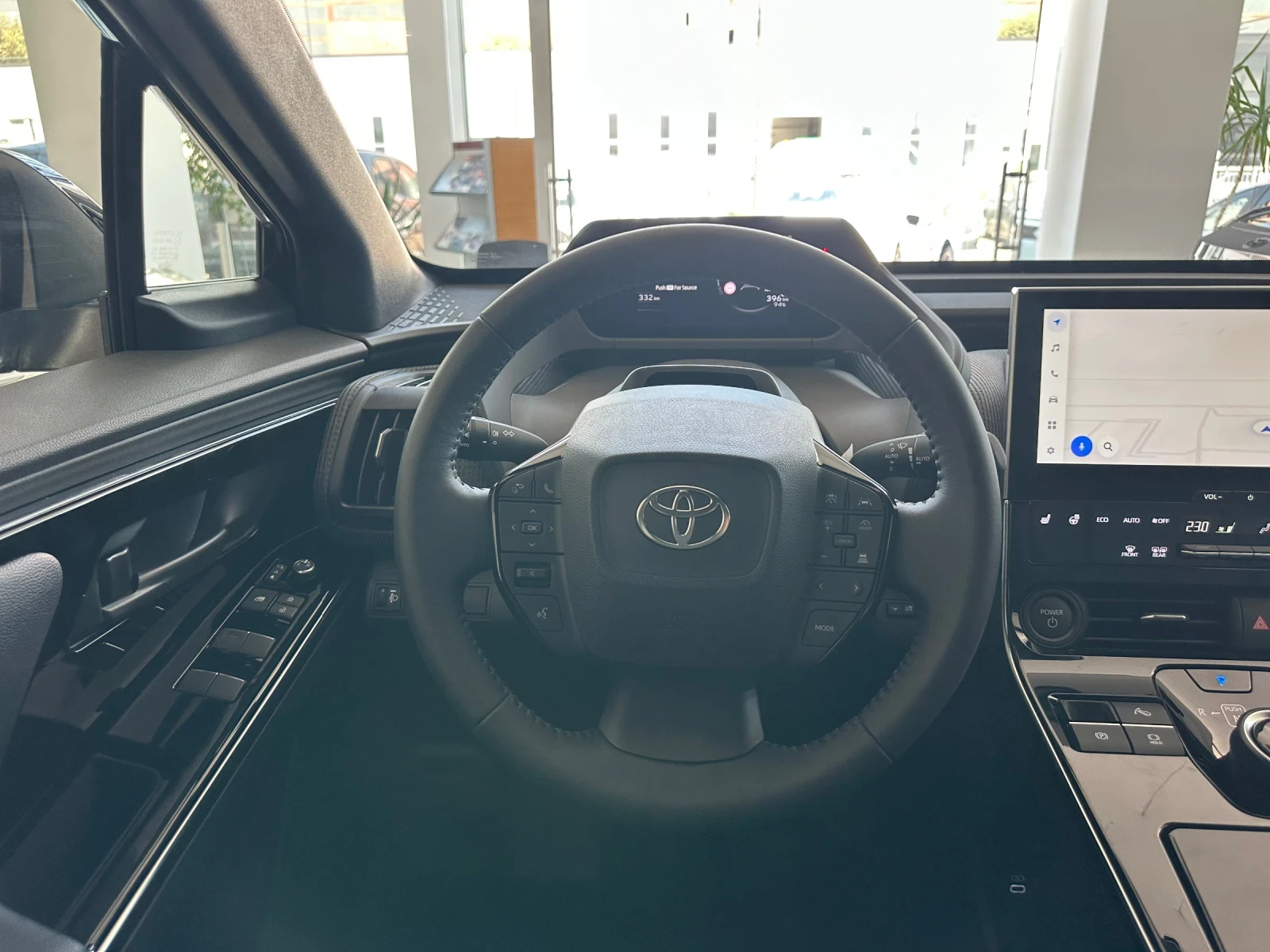 Toyota bZ4X, снимка 13 - Автомобили и джипове - 55816629