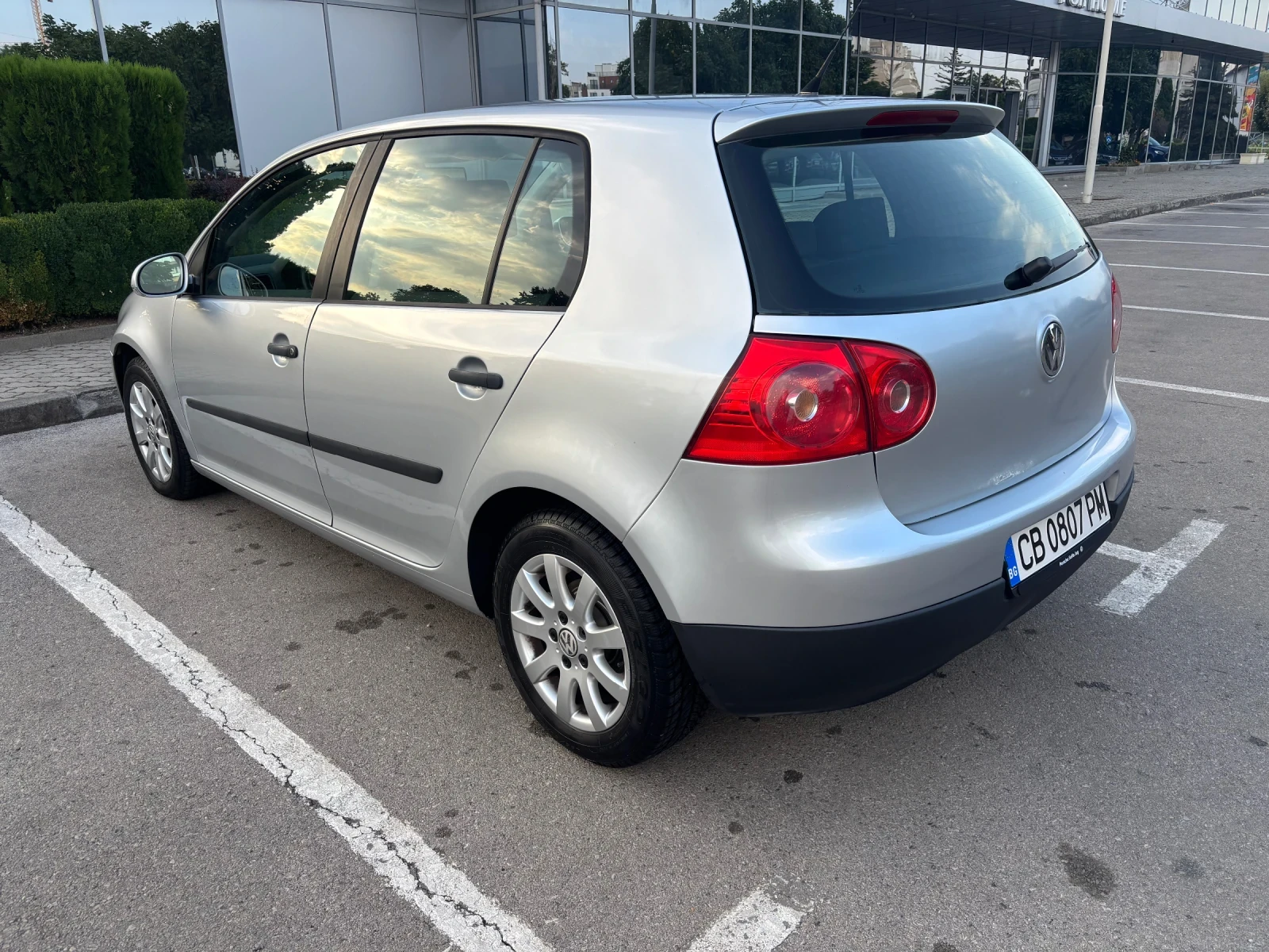 VW Golf 4вр 116к.с 6ск обслужен, снимка 6 - Автомобили и джипове - 55911377