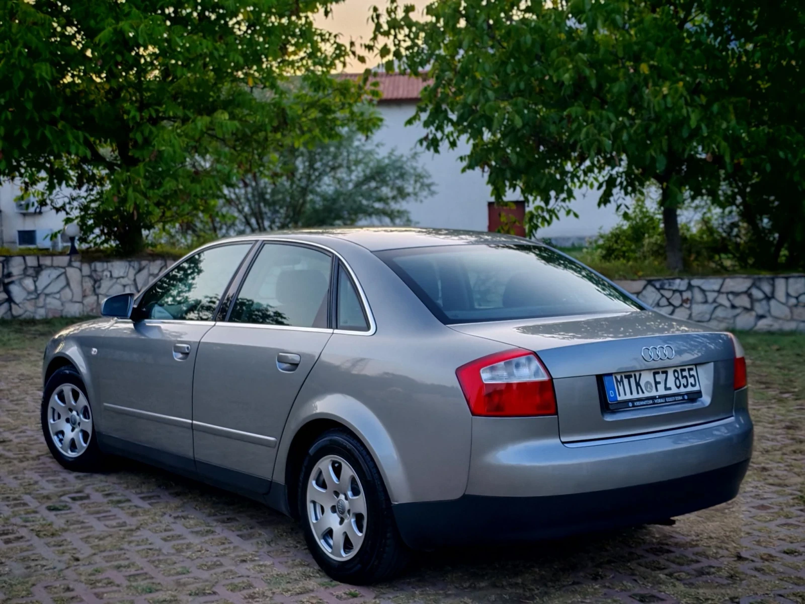 Audi A4 1.9TDI(101)* �����������* ��� ����*  | Mobile.bg � ����������� 4