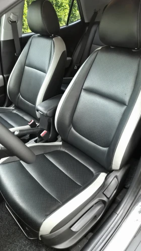 Kia Stonic 1.6 CRDi PREMIUM /ПОДГРЕВ /KEYLESS /КАМЕРА/КОЖА, снимка 9