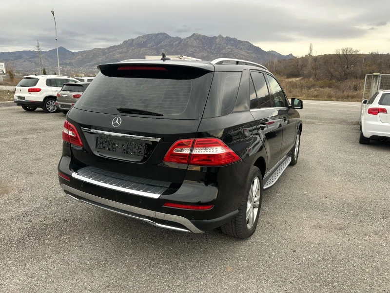 Mercedes-Benz ML 350 КАТО НОВ, снимка 4 - Автомобили и джипове - 48071498