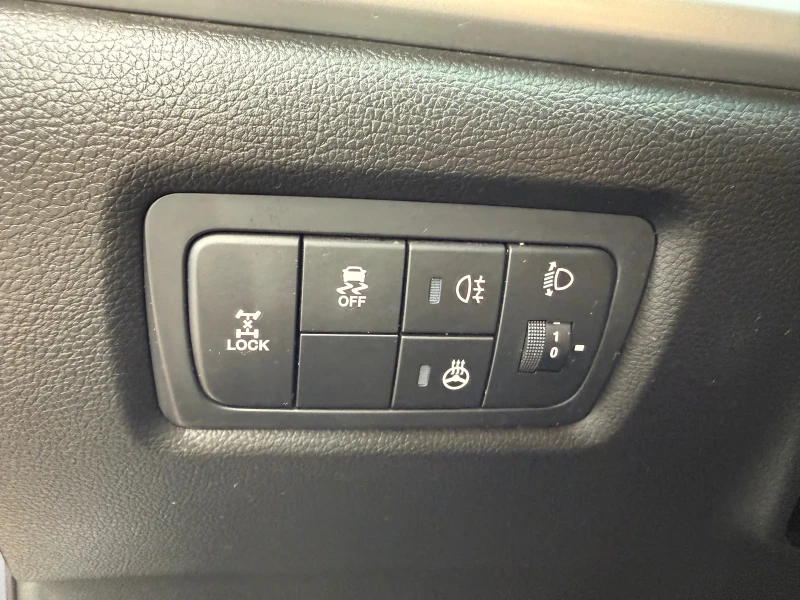 SsangYong Korando Automatic 4x4, снимка 13 - Автомобили и джипове - 52648942