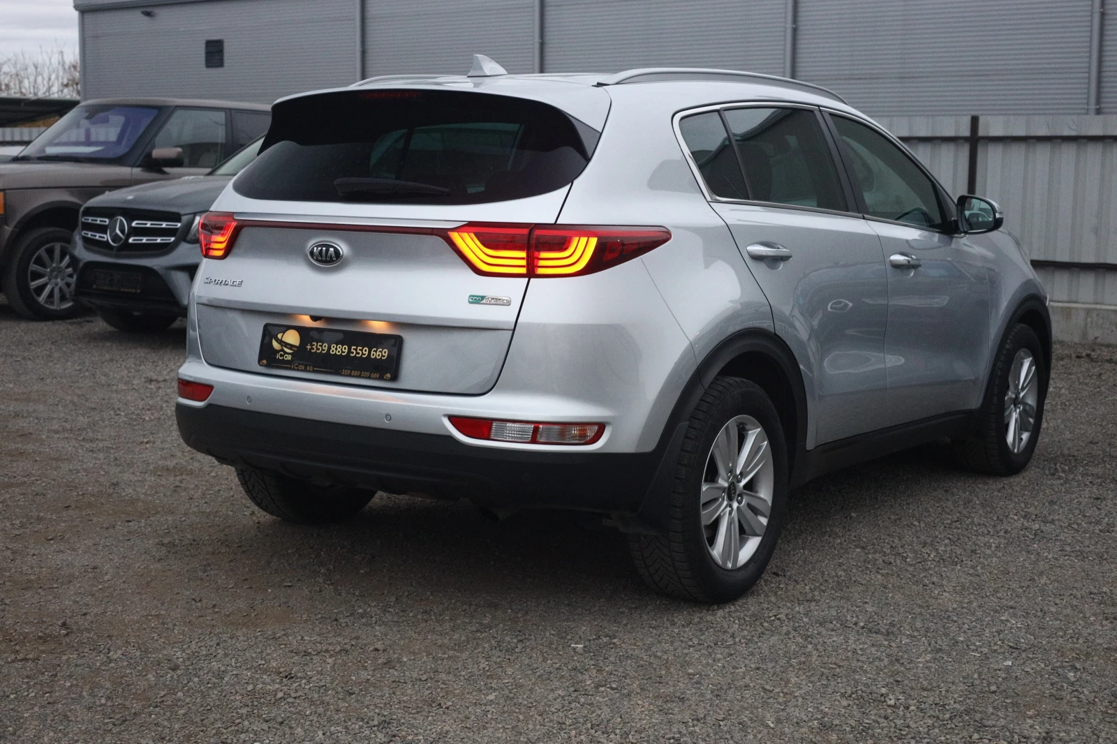 Kia Sportage 1.7 CRDi aut. #KeyGO #KAMERA 4xShz Asisst #iCarbg  - изображение 5