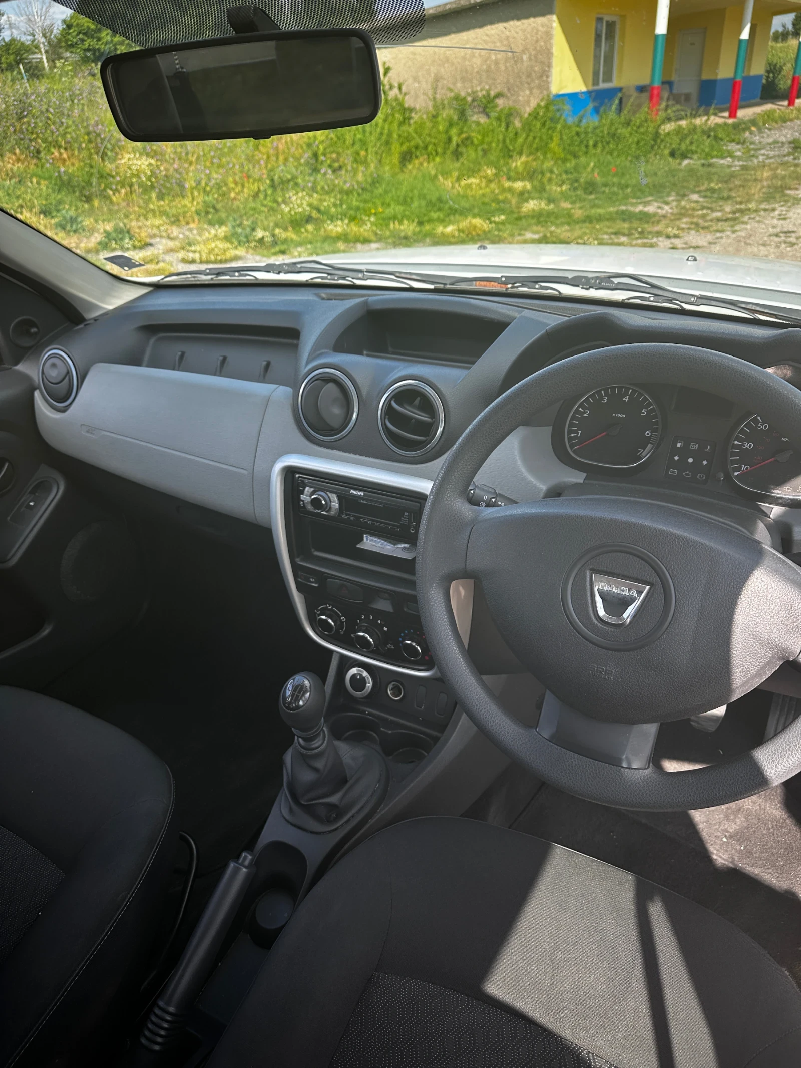 Dacia Duster 1.6 - изображение 9