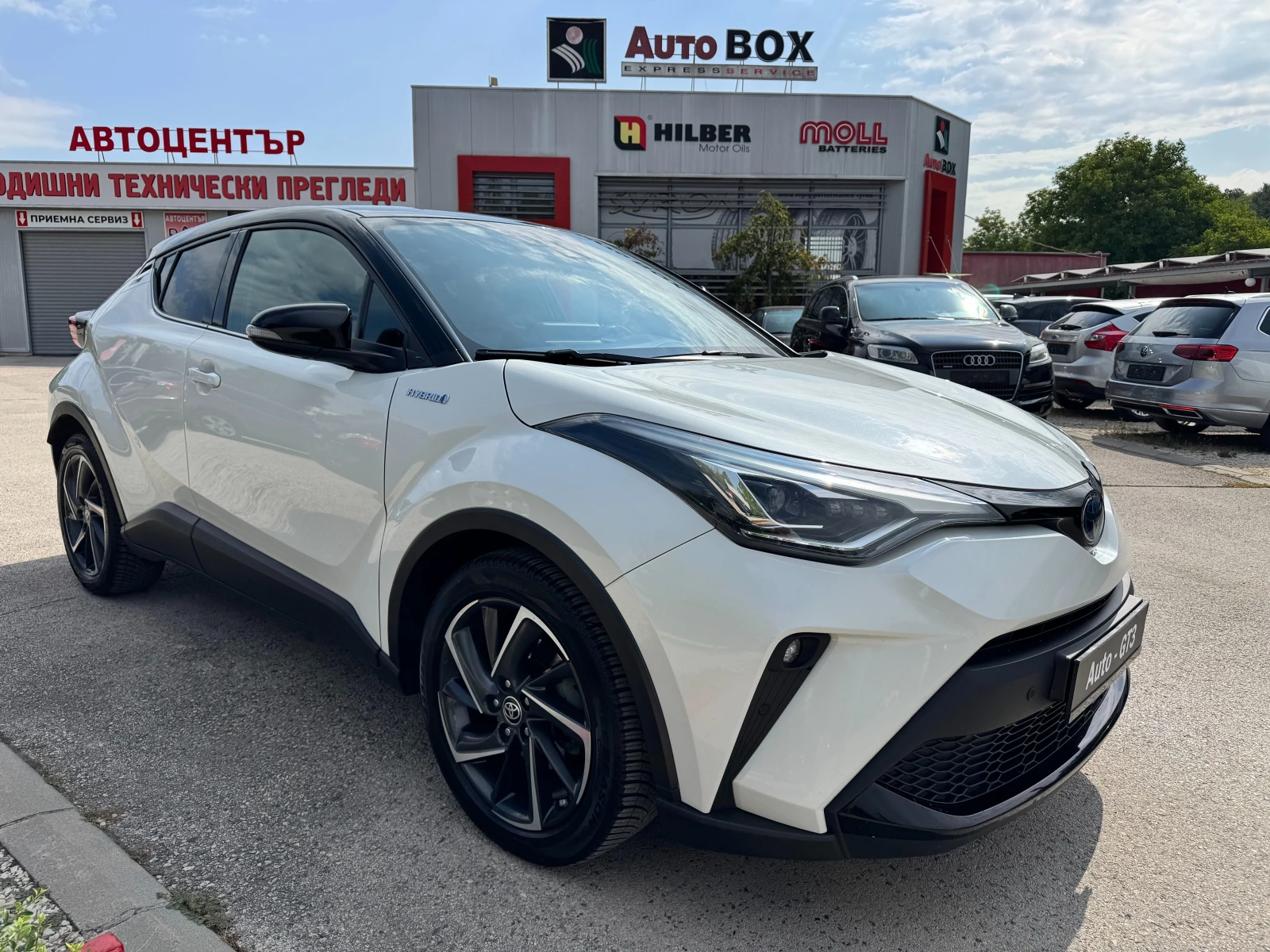 Toyota C-HR 2.0h 184k.с Luxury Гаранция FACE - изображение 3