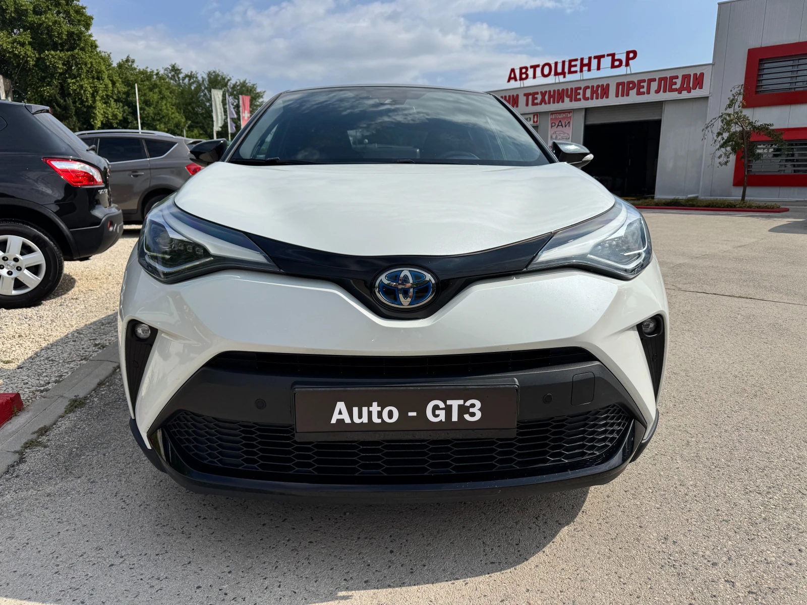 Toyota C-HR 2.0h 184k.с Luxury Гаранция FACE - изображение 2