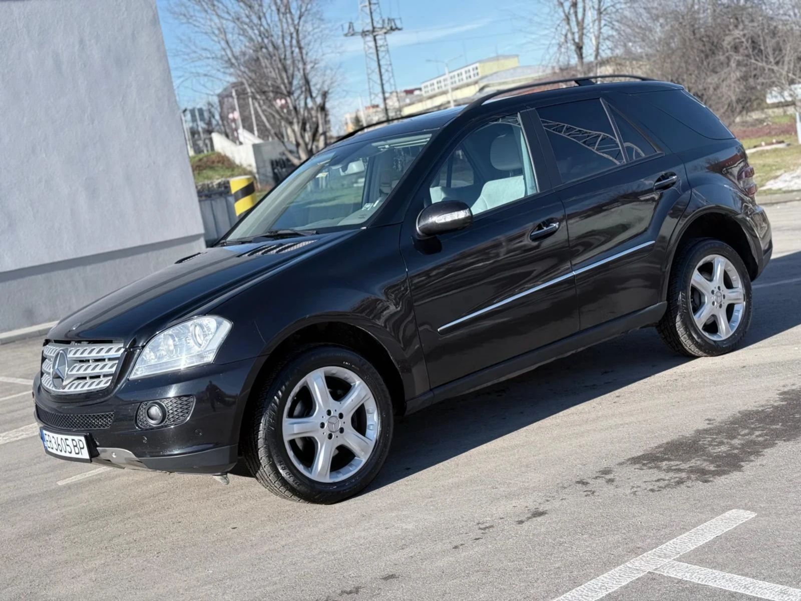 Mercedes-Benz ML 320 4MATIC/КОЖА/ANDROID/CARPLAY/2 КОМП.  ДЖАНТИ+ ГУМИ 