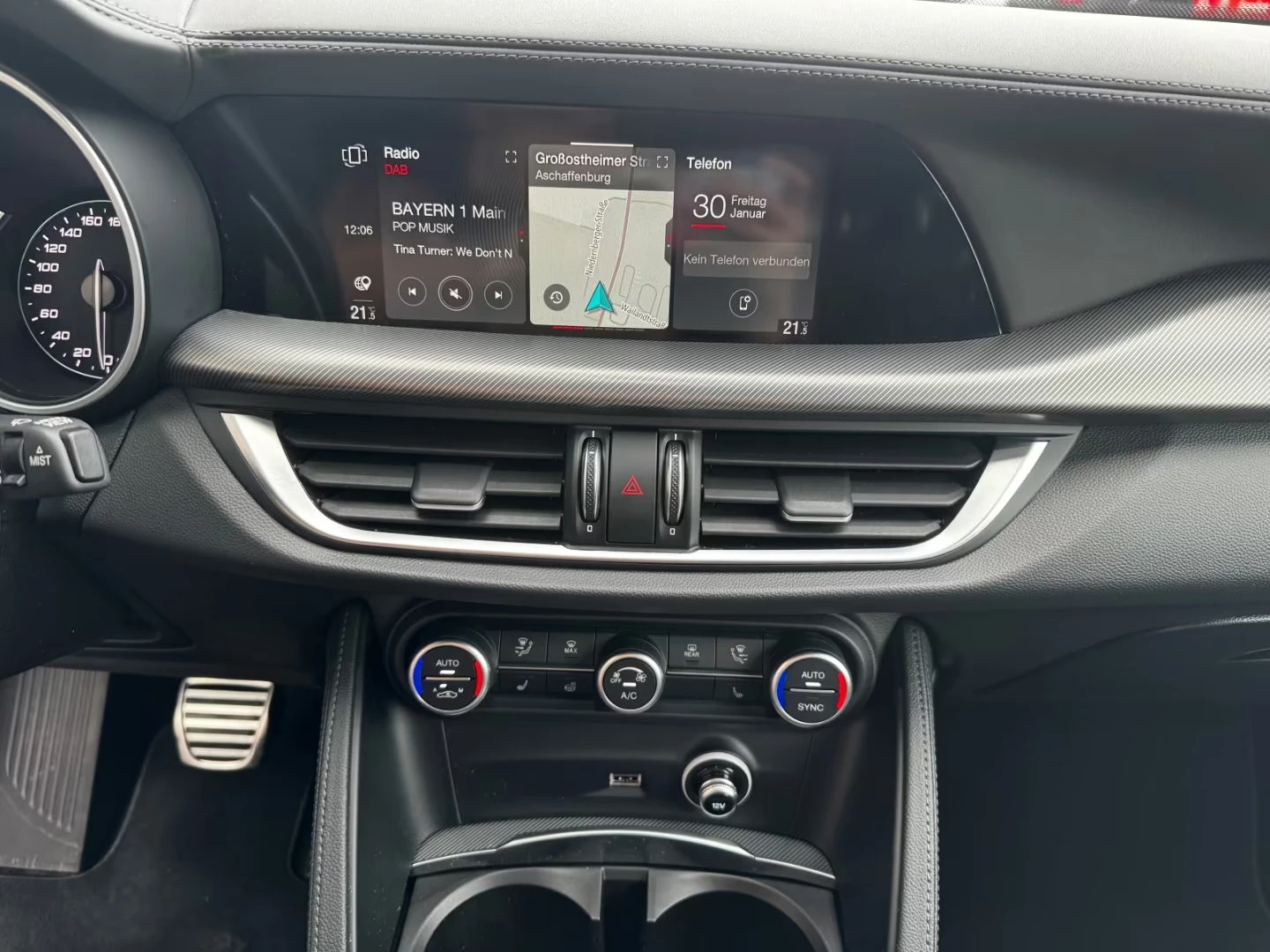 Alfa Romeo Stelvio VELOCE/Q4/280HP/CAM/H&K/PANO/ACC/1003v | Mobile.bg � ����������� 14