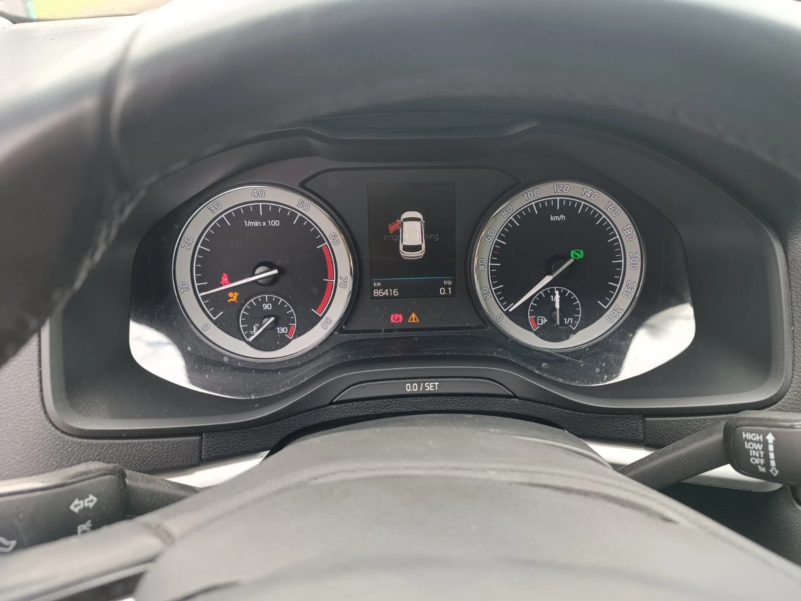 Skoda Karoq 1.5TSI   DPC, снимка 7 - Автомобили и джипове - 54322834