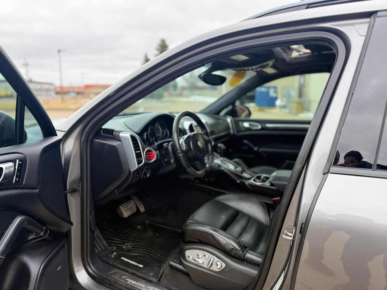 Porsche Cayenne * GTS * PANO* KEYLESS* ПОДГРЕВ* , снимка 5 - Автомобили и джипове - 54326136